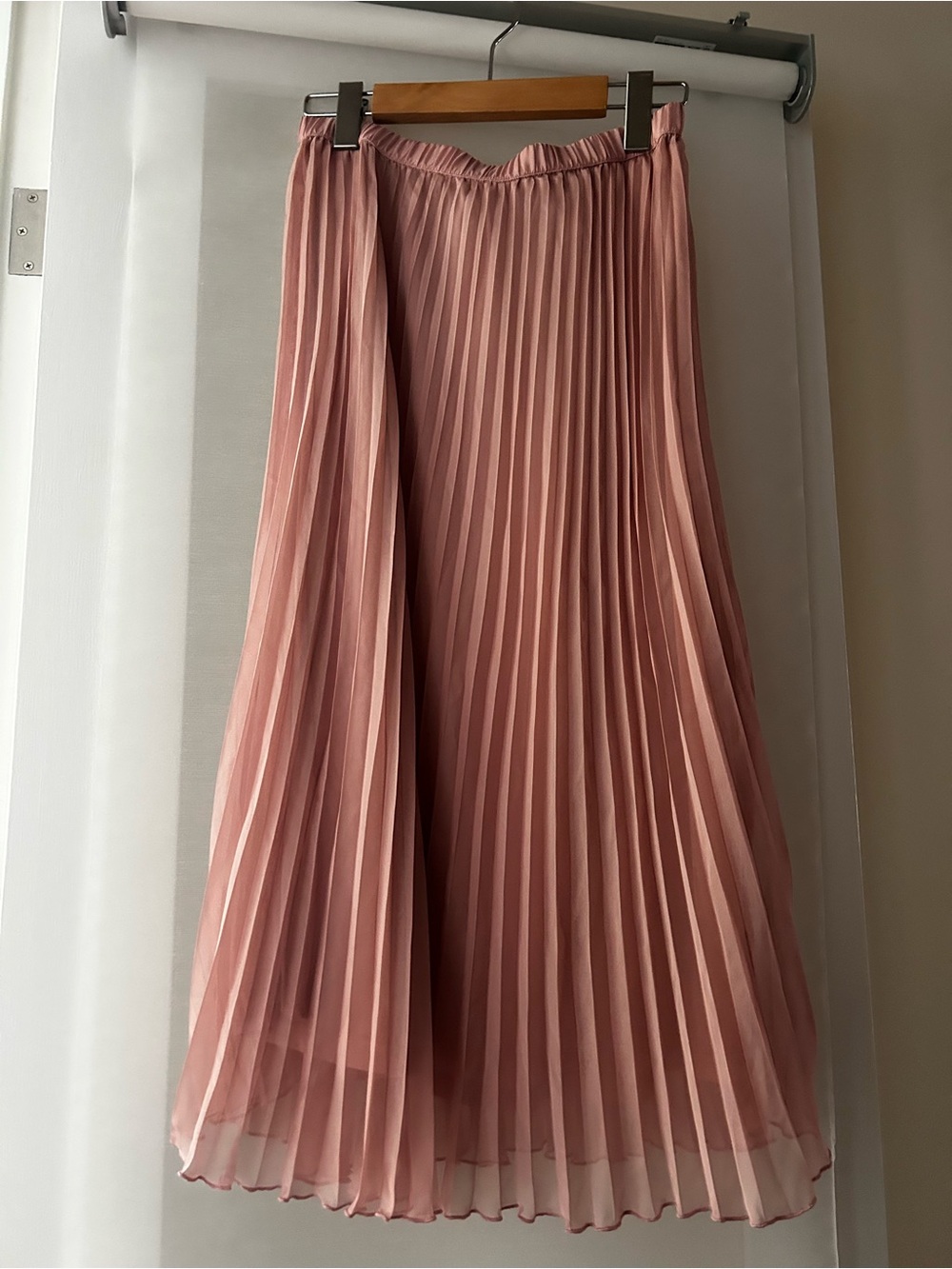 Divided Pleated Midi Skirt in Blush Pink